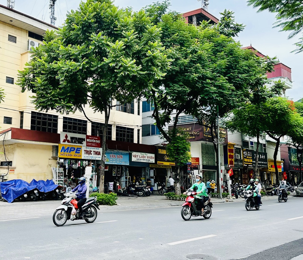 Bắc Bộ và Bắc Trung Bộ sáng sớm mưa phùn, trưa chiều hửng nắng 

​