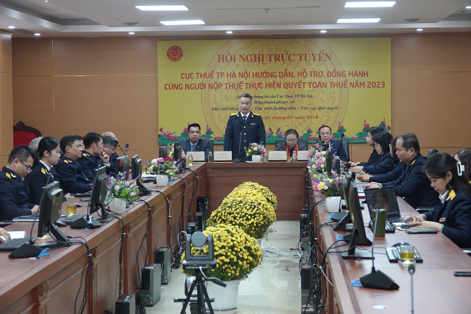 Hà Nội hỗ trợ người nộp thuế thực hiện quyết toán thuế