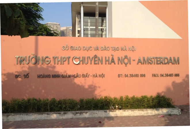 Yêu cầu dừng tuyển sinh vào lớp 6 trường THPT chuyên Hà Nội - Amsterdam
