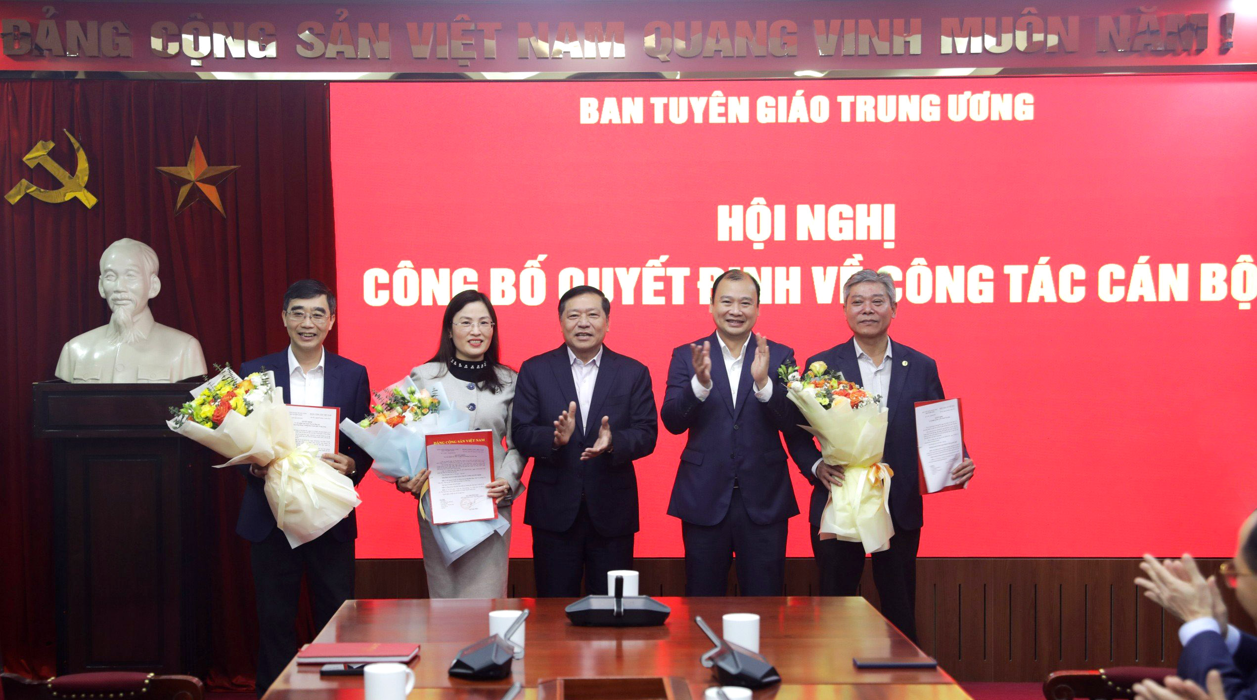Ban Tuyên giáo Trung ương công bố quyết định về công tác cán bộ