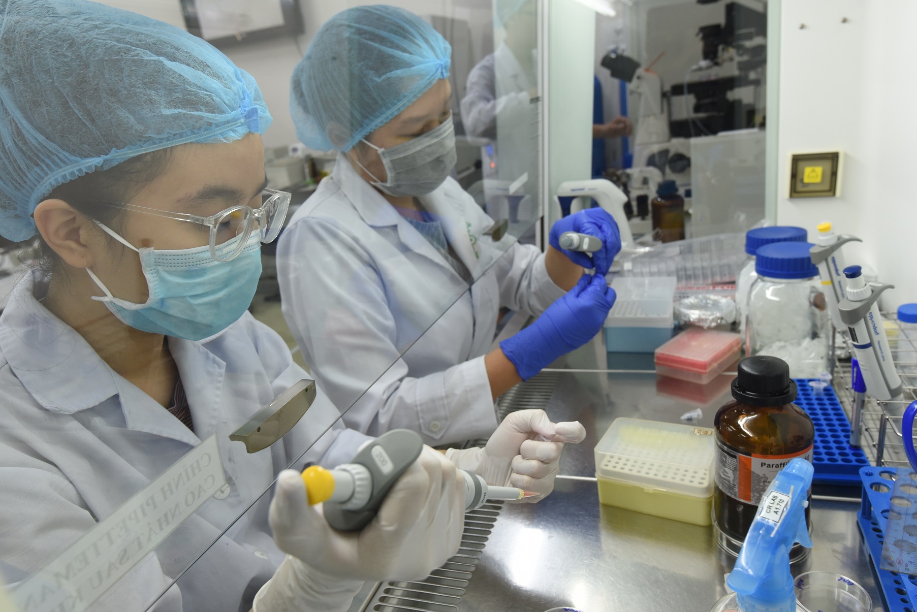 Thu hút, bồi dưỡng đội ngũ trí thức khoa học và công nghệ