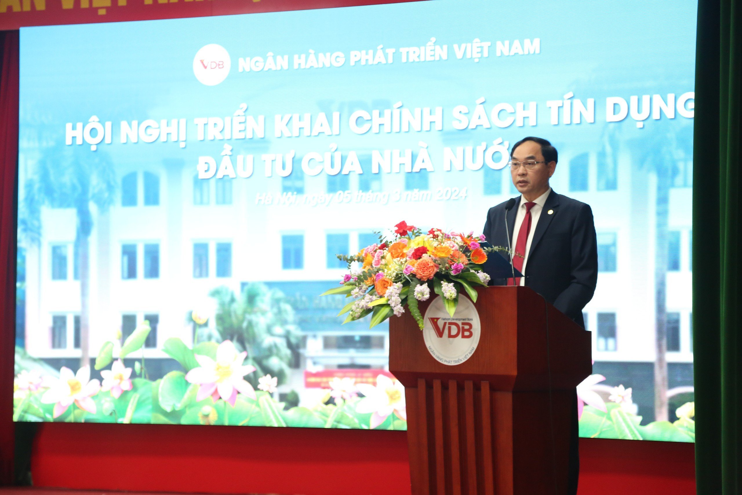 Tạo điều kiện tiếp cận nguồn vốn tín dụng đầu tư của Nhà nước