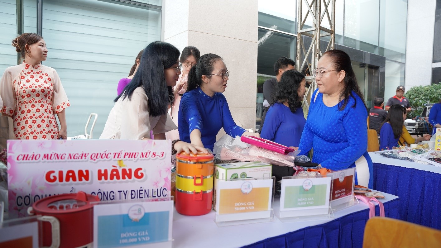 Nhiều hoạt động kỷ niệm Ngày Quốc tế Phụ nữ 8 3