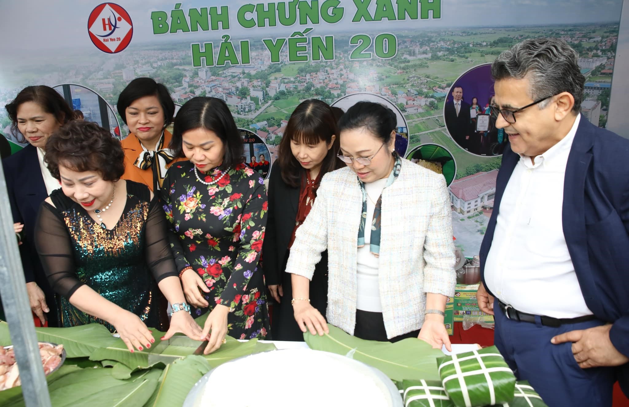 Cầu nối đưa văn hóa Việt Nam đến với bạn bè quốc tế