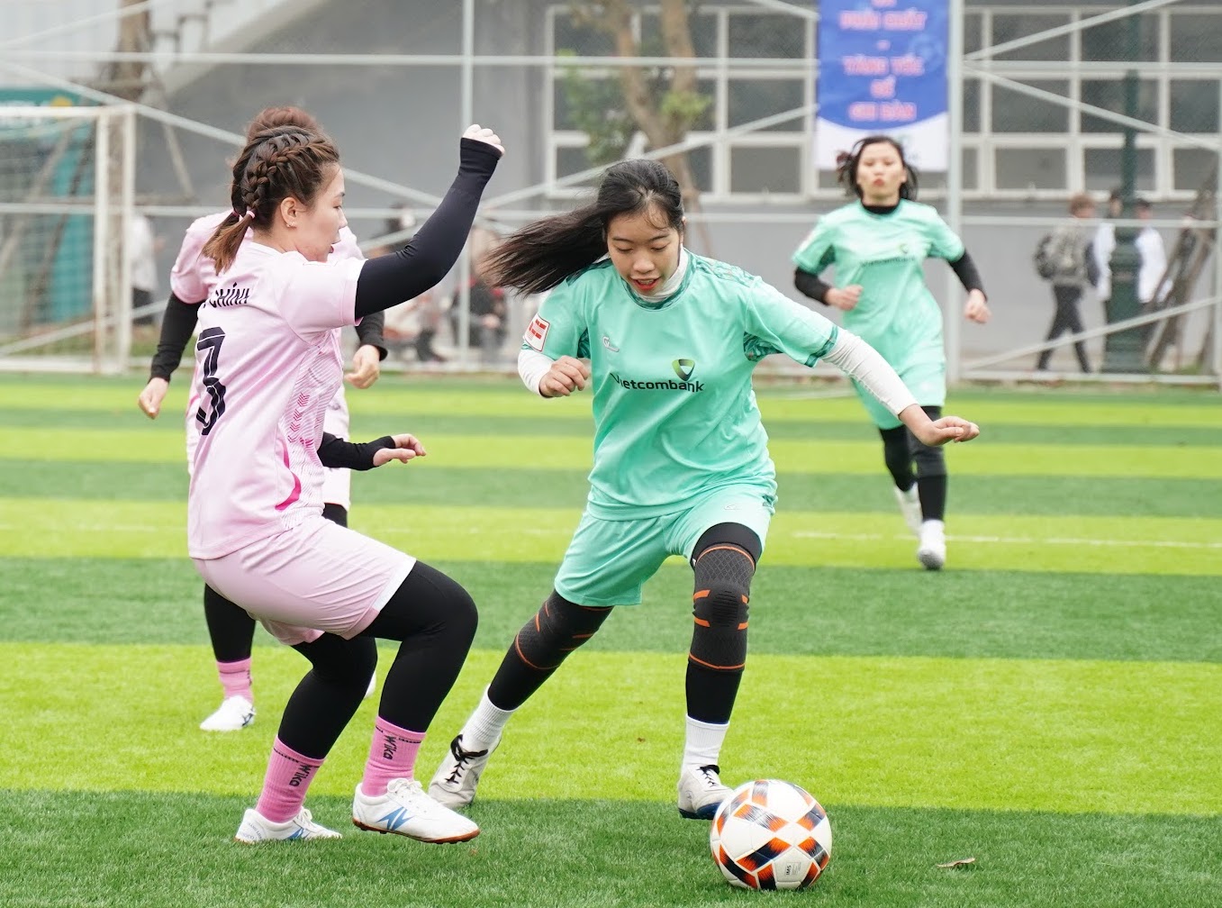 Sôi nổi Giải bóng đá Nữ Khối các cơ quan Trung ương