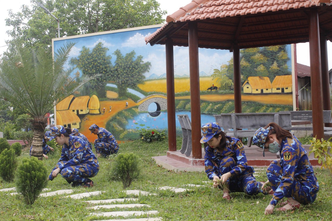 “Ngày Chủ nhật xanh” của tuổi trẻ Vùng 3 Hải quân