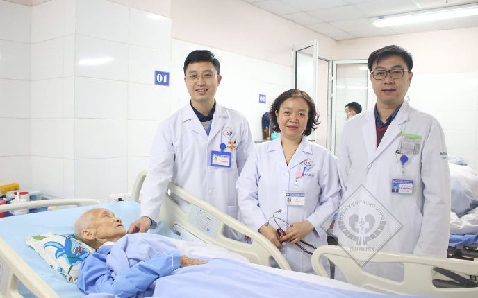 Cứu sống người bệnh 101 tuổi bị nhồi máu cơ tim