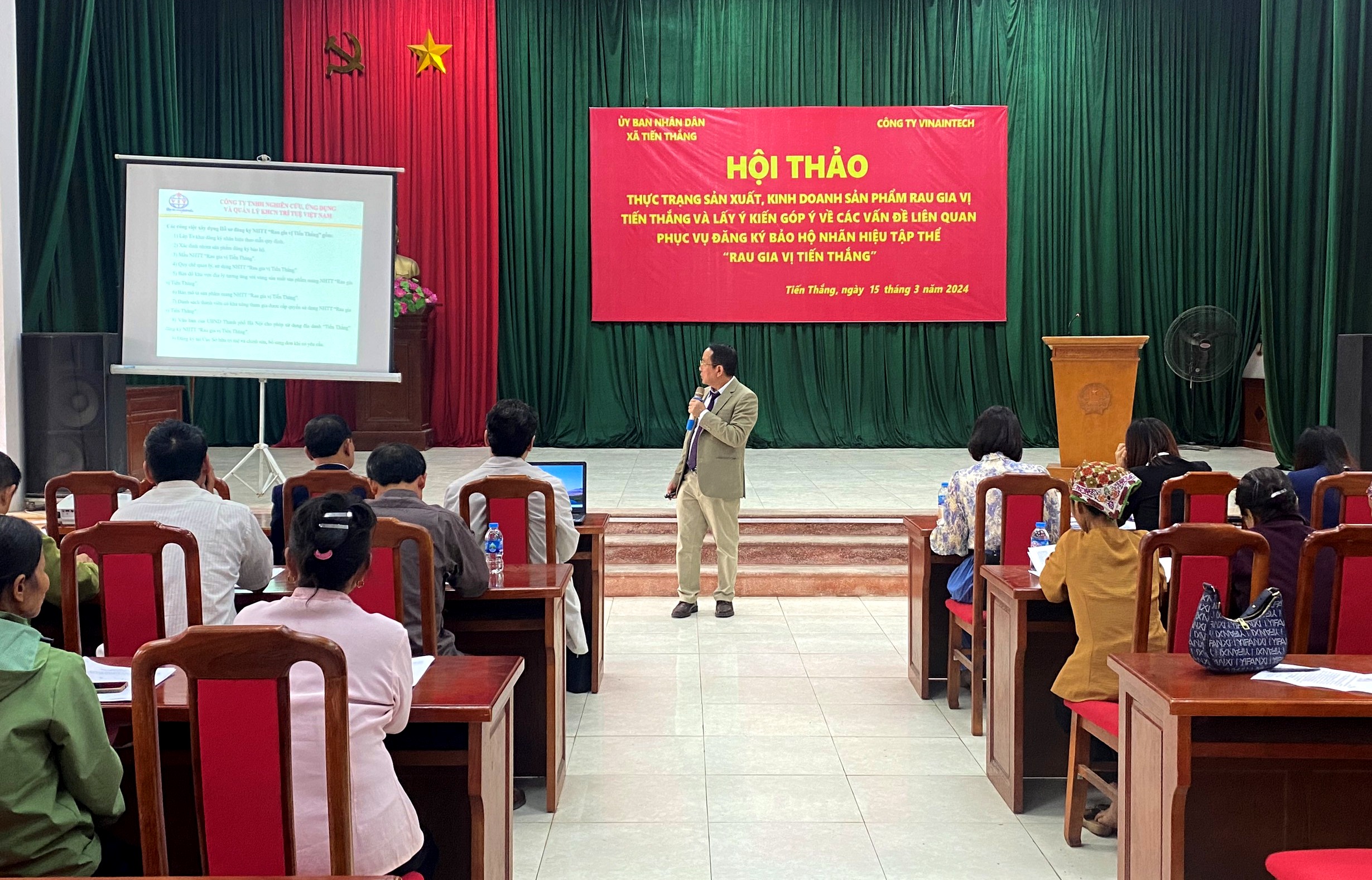 Xây dựng nhãn hiệu tập thể “Rau gia vị Tiến Thắng”