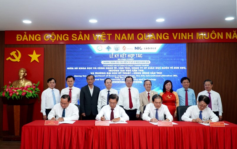 TP Cần Thơ thúc đẩy hoạt động phát triển nhân lực phục vụ ngành công nghiệp bán dẫn