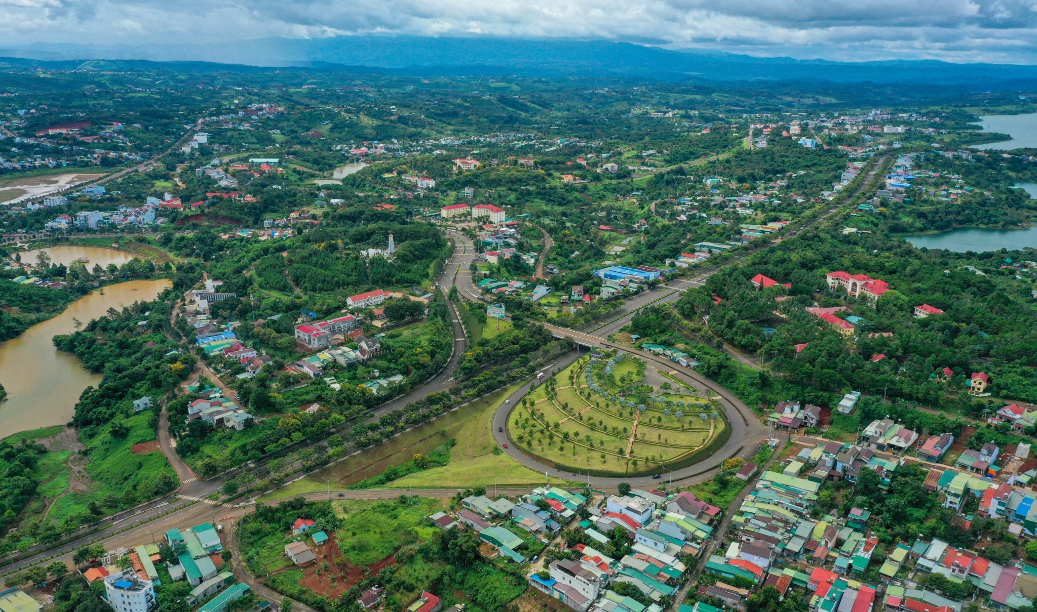 Đắk Nông đang vươn mình ra biển lớn