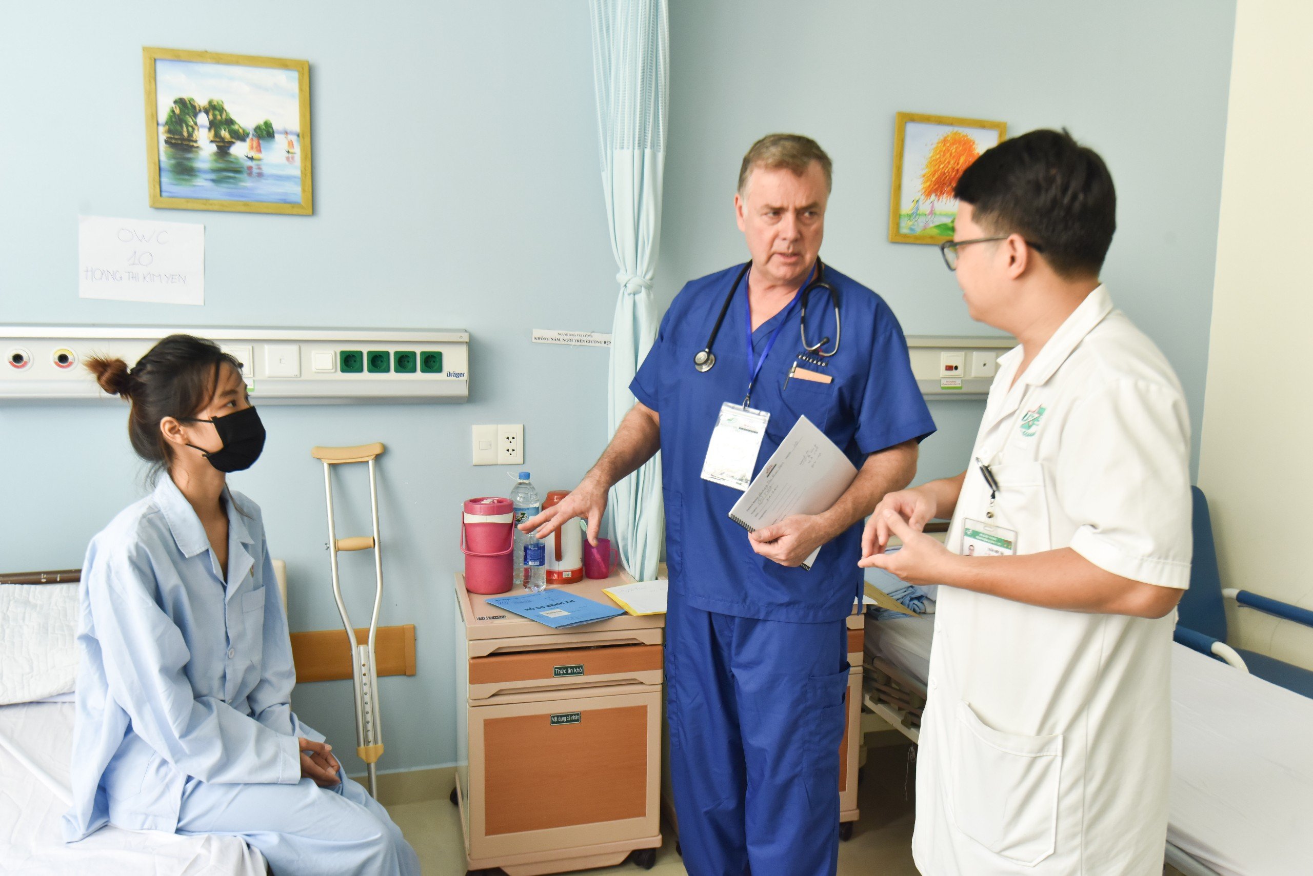 Bệnh viện quân y 175 phối hợp với Tổ chức OWC Hoa Kỳ phẫu thuật miễn phí thay khớp háng cho bệnh nhân nghèo