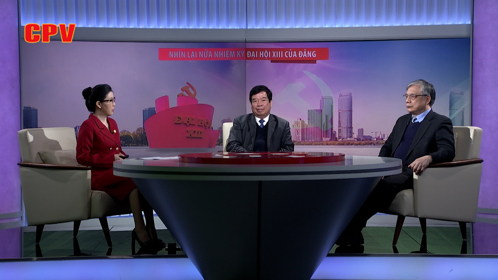 Bài 1 Vượt qua thử thách, bứt phá vươn lên