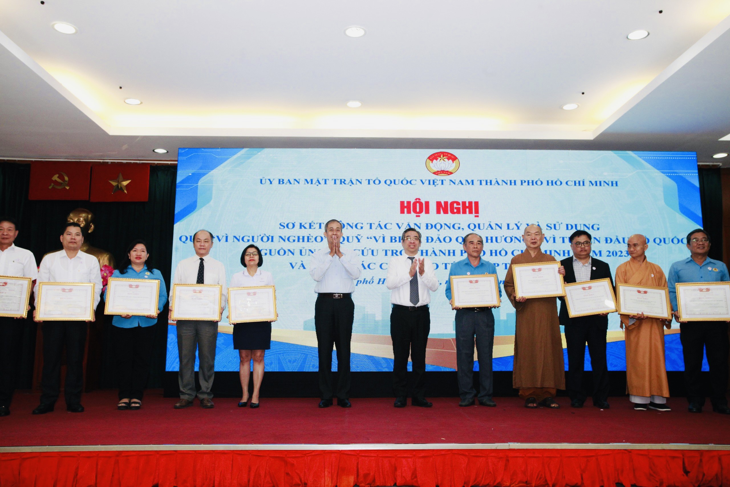 Tiếp tục đổi mới, nâng cao chất lượng hoạt động Quỹ “Vì người nghèo”
