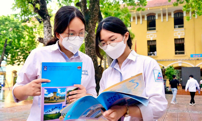 Công bố đề tham khảo Kỳ thi tốt nghiệp THPT năm 2024