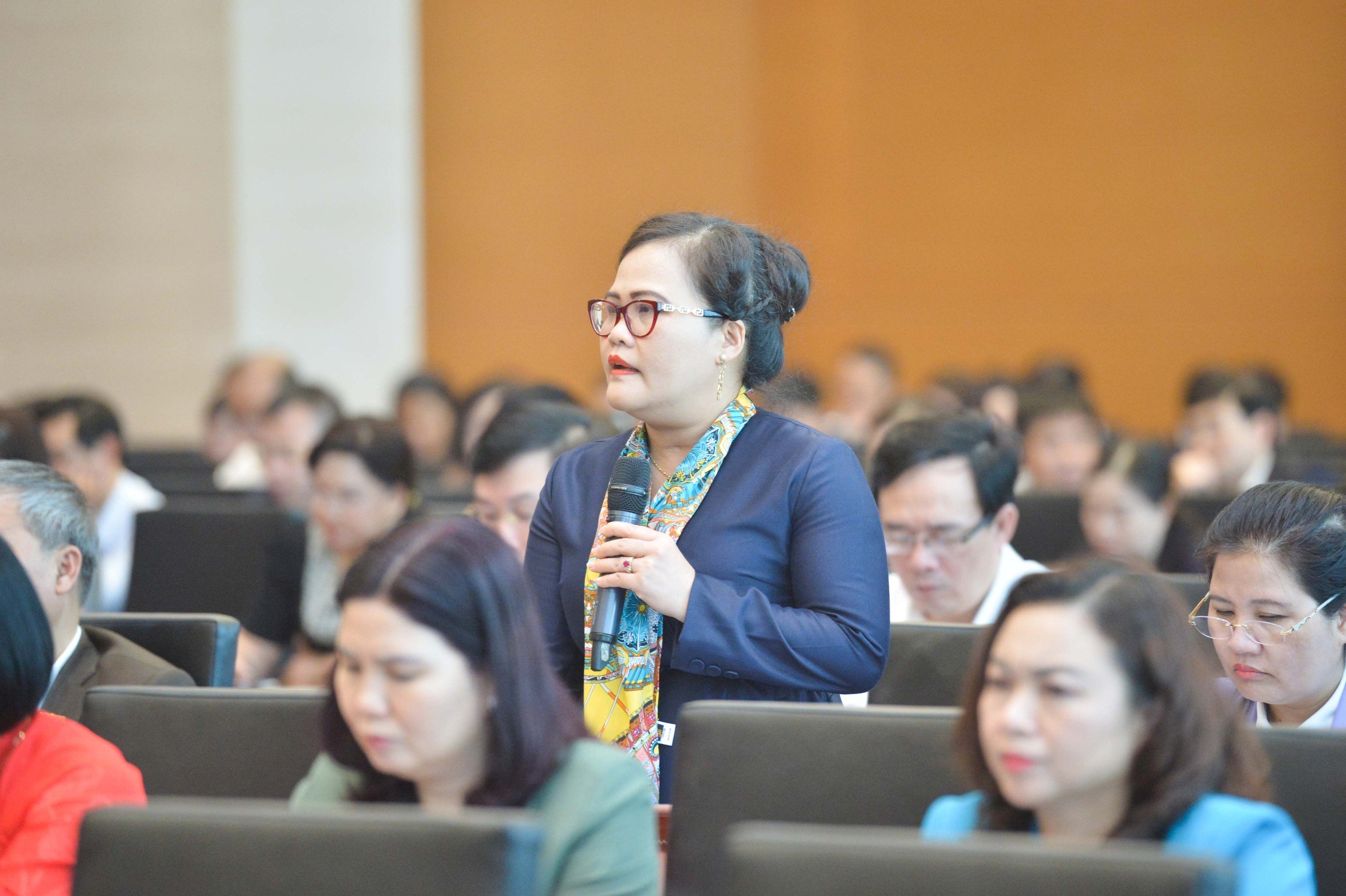 Rút bảo hiểm một lần Dù chọn phương án nào cũng cần có giải pháp giữ chân người lao động