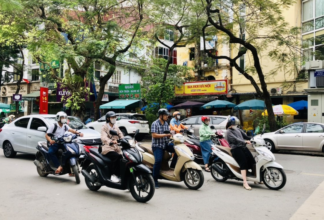 Hà Nội hửng nắng, nhiệt độ cao nhất trong ngày lên tới 30 độ C