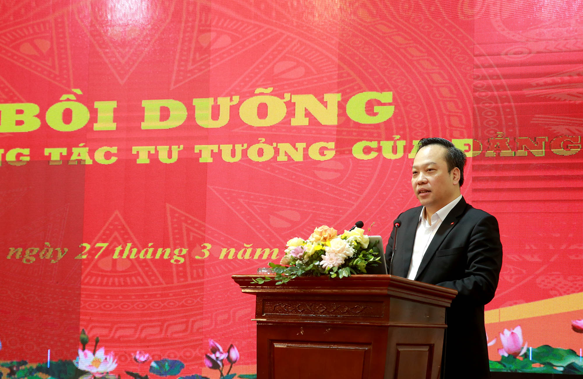 Chia sẻ kinh nghiệm xử lý tình huống trong công tác tư tưởng