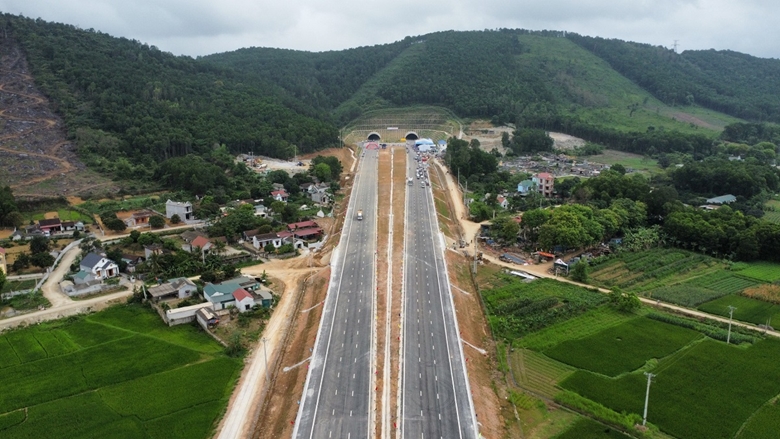 Sắp đưa thêm 2 nút giao cao tốc Mai Sơn - Quốc lộ 45 vào khai thác