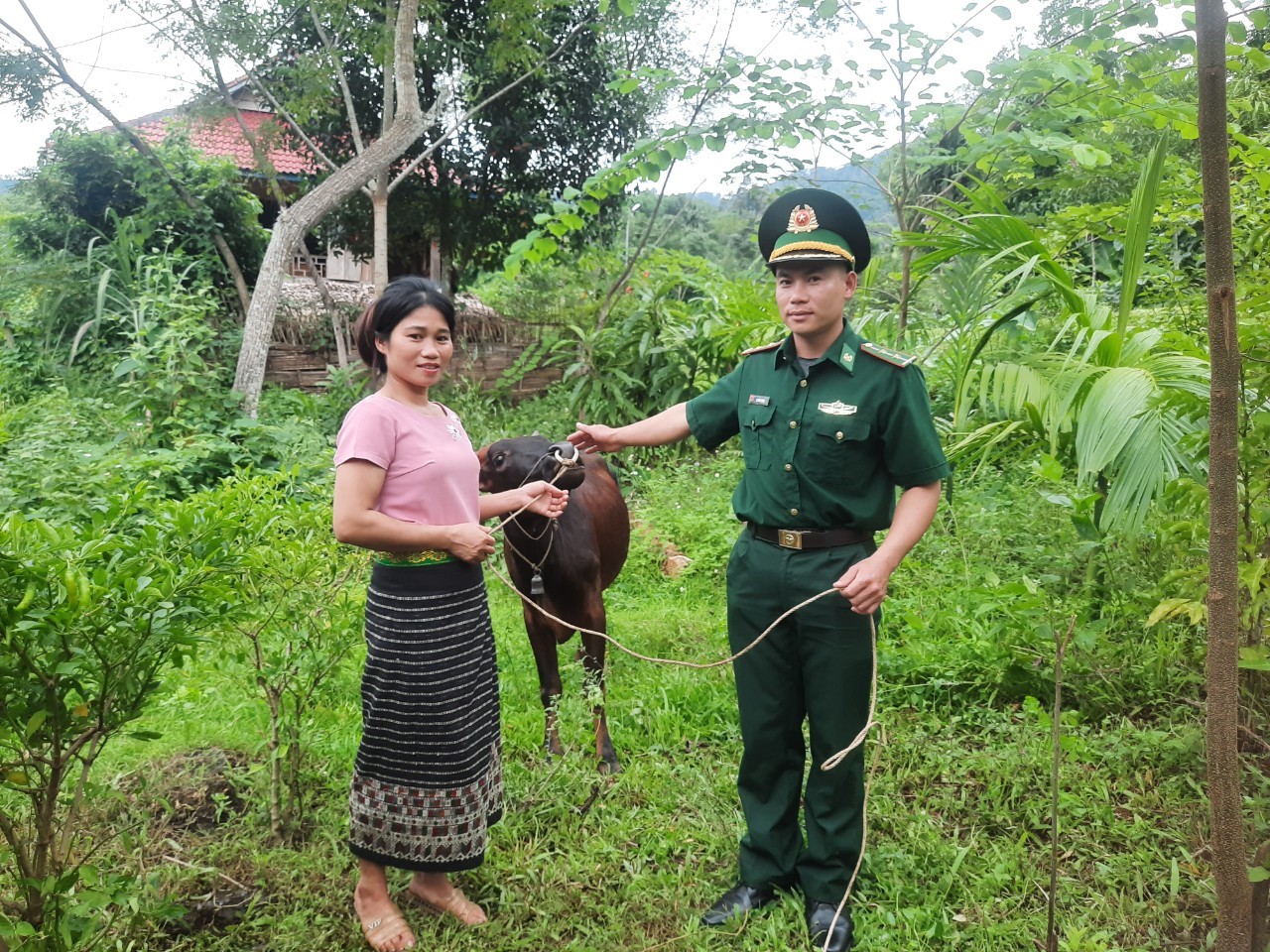 Góp sức trẻ xây dựng, bảo vệ biên cương