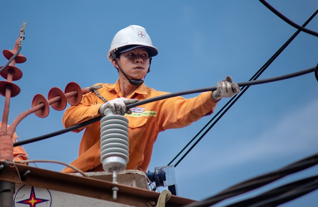 Tạo khuôn khổ pháp lý đồng bộ cho hoạt động điện lực và sử dụng điện