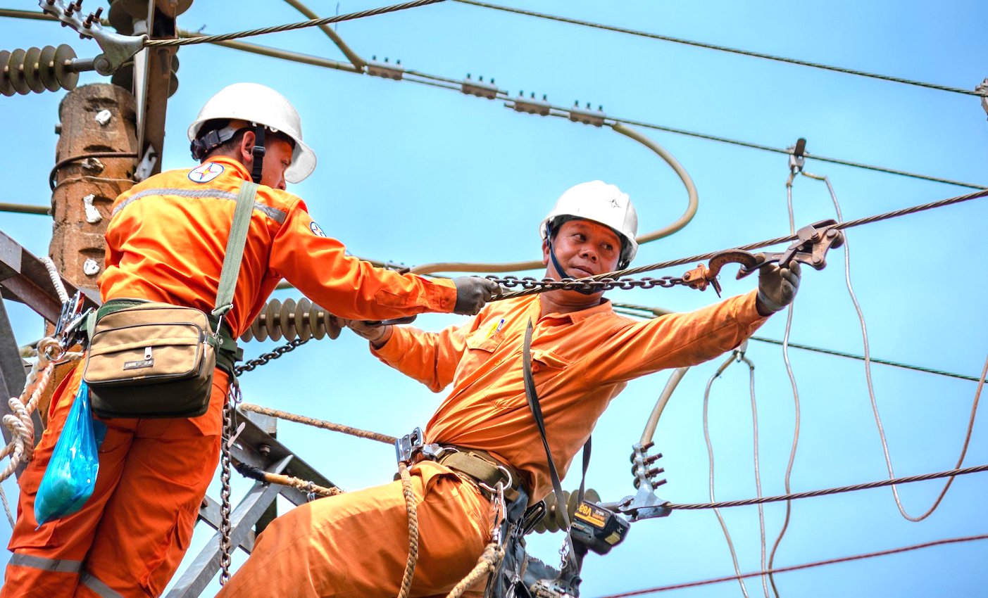 Đảm bảo cấp điện mùa nắng nóng tại miền Trung - Tây Nguyên