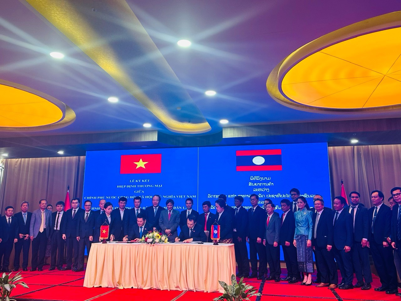 Thúc đẩy tiếp cận thị trường hàng hóa, dịch vụ giữa Việt Nam và Lào