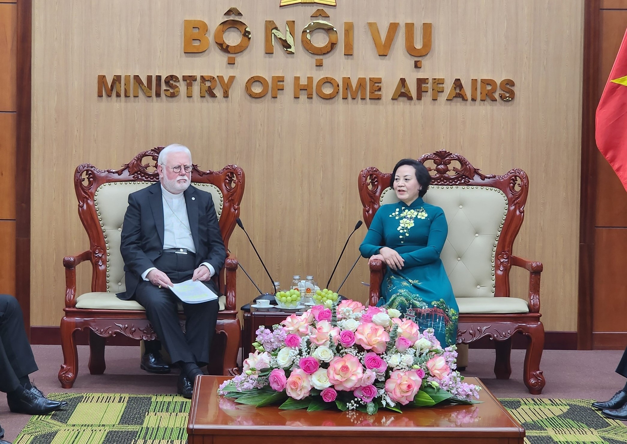 Bộ trưởng Nội vụ tiếp Bộ trưởng Ngoại giao Tòa thánh Vatican