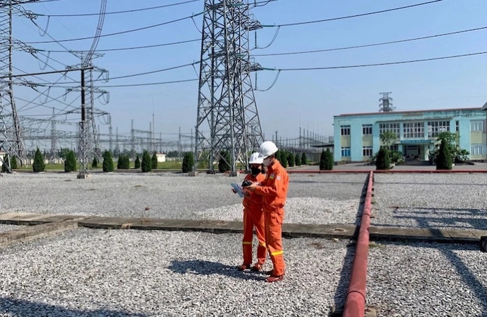 EVN lần đầu tiên chạy điện khí LNG, chống thiếu điện mùa nóng