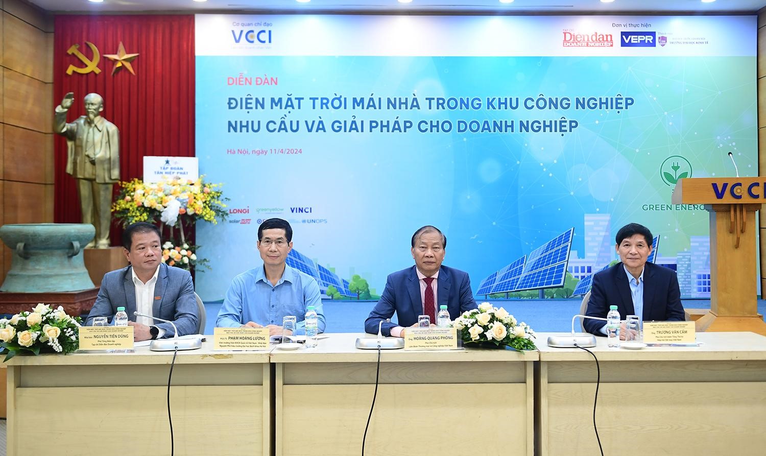 Cần cơ chế hỗ trợ doanh nghiệp phát triển điện mặt trời mái nhà trong khu công nghiệp