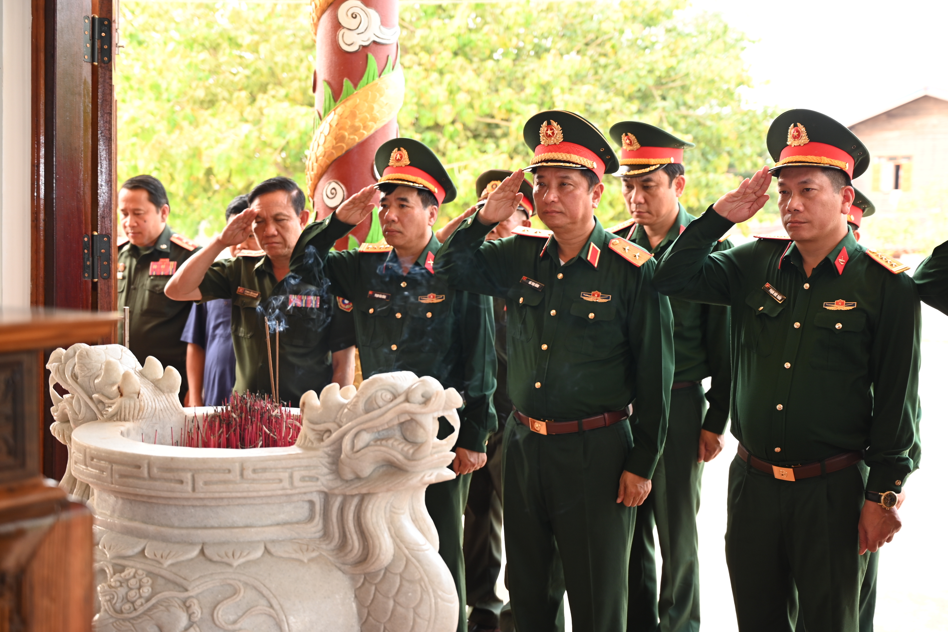 Tìm kiếm, quy tập 37 hài cốt liệt sỹ ở Lào