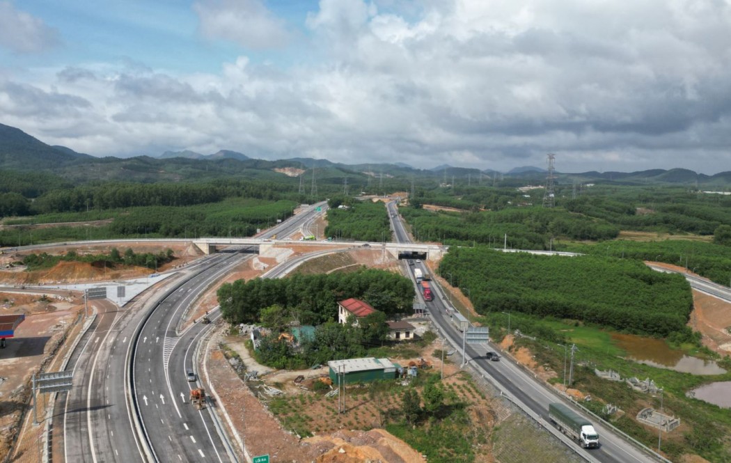 Đẩy nhanh tiến độ dự án quan trọng quốc gia, trọng điểm ngành GTVT