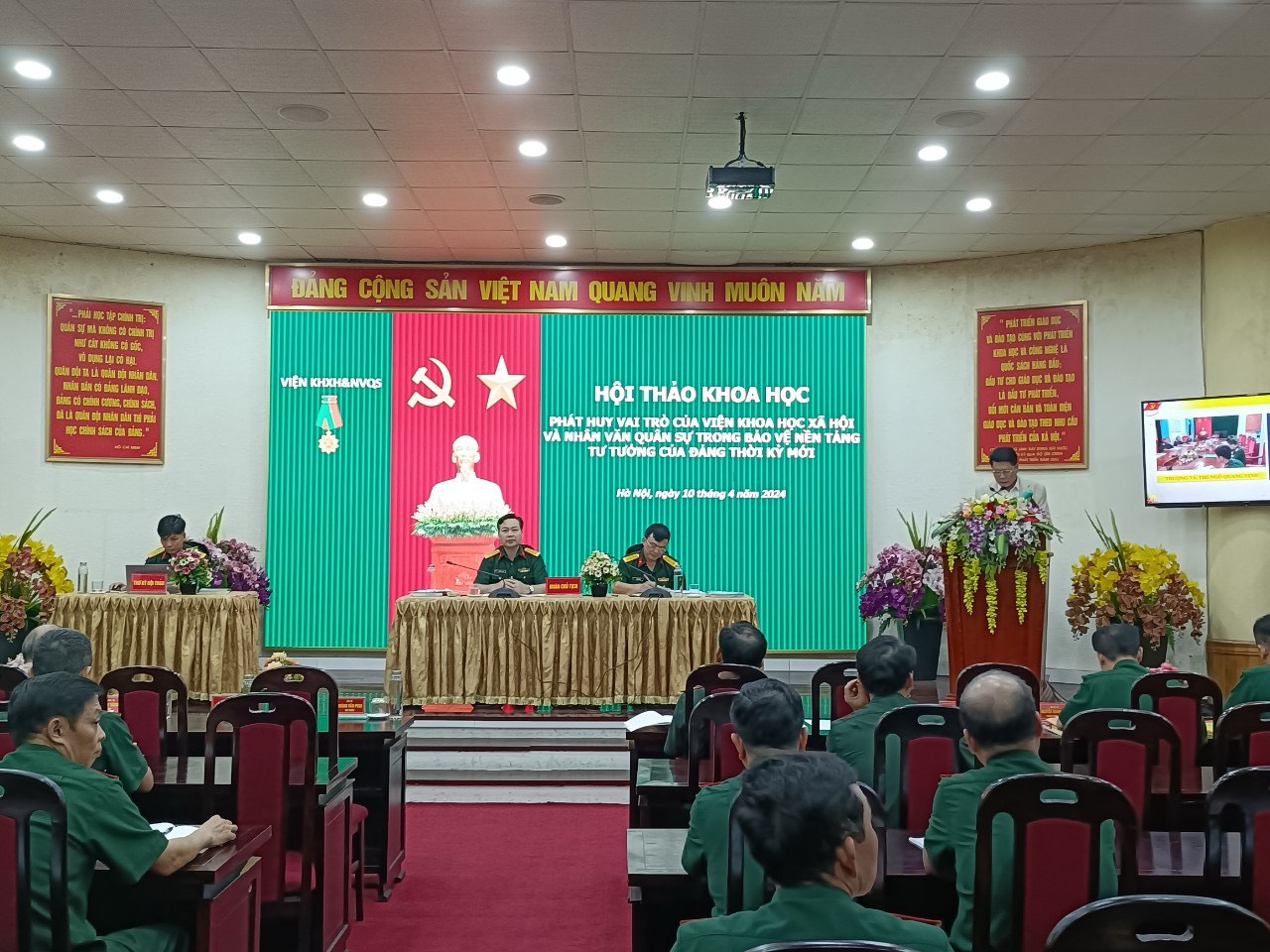 Tích cực đấu tranh phản bác các quan điểm sai trái, thù địch, bảo vệ nền tảng tư tưởng của Đảng