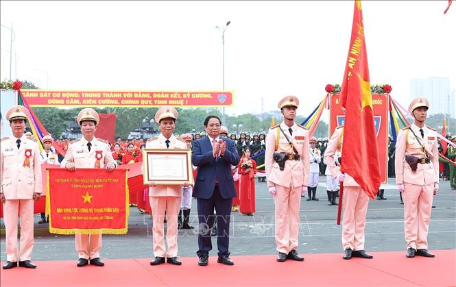 Xây dựng Cảnh sát cơ động vững mạnh, chính quy, tinh nhuệ, tiến thẳng lên hiện đại