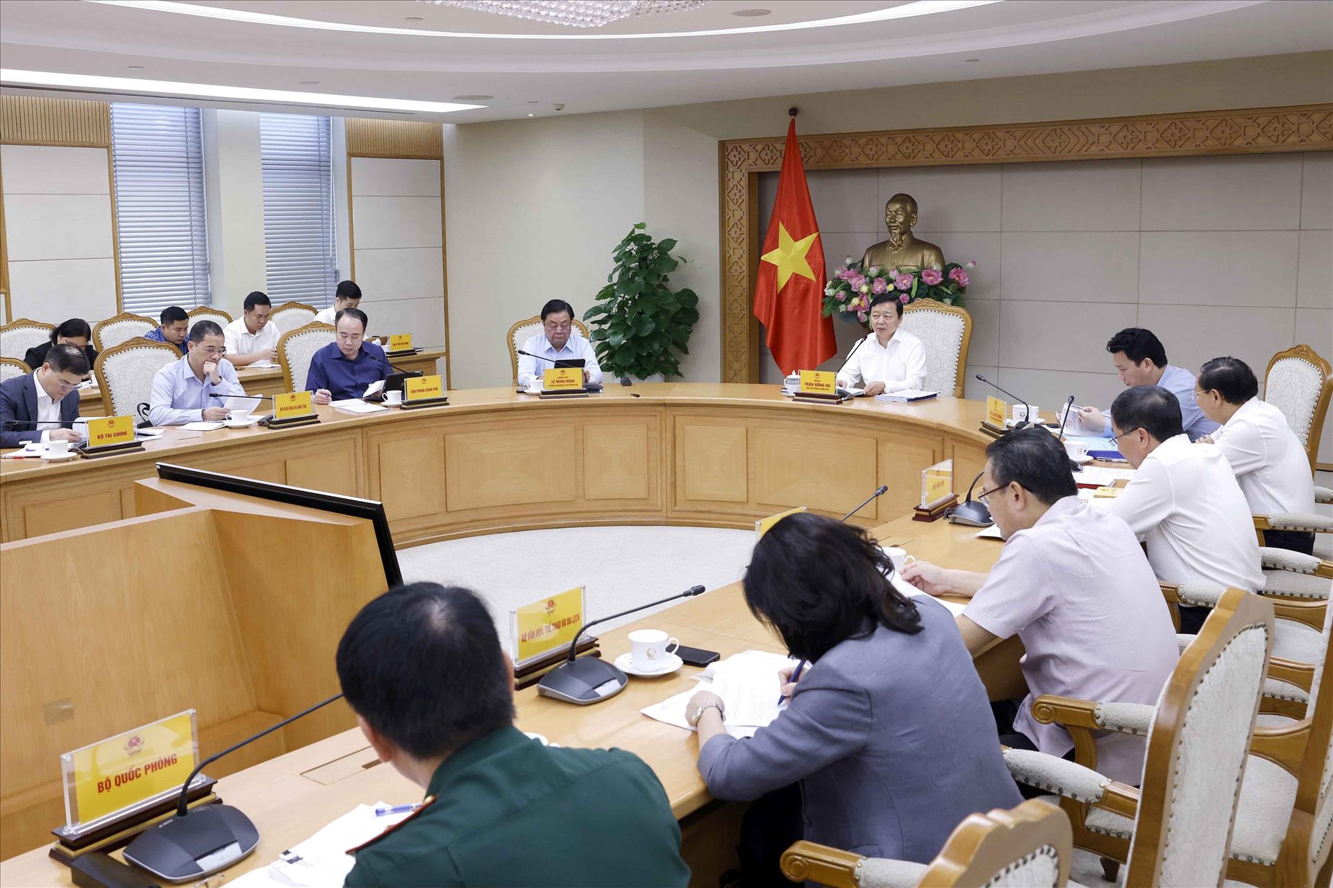 Bảo đảm đủ điều kiện để Quốc hội xem xét, cho phép Luật Đất đai có hiệu lực từ 1 7 2024