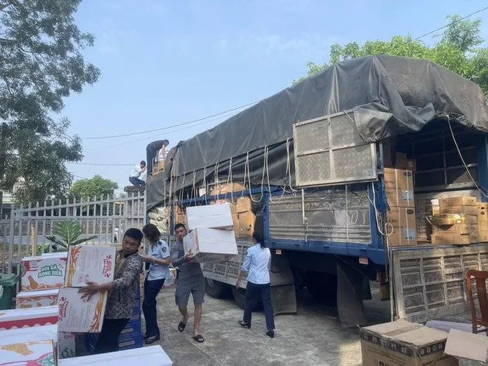 Quảng Nam Thu giữ số lượng lớn hàng hóa nhập lậu