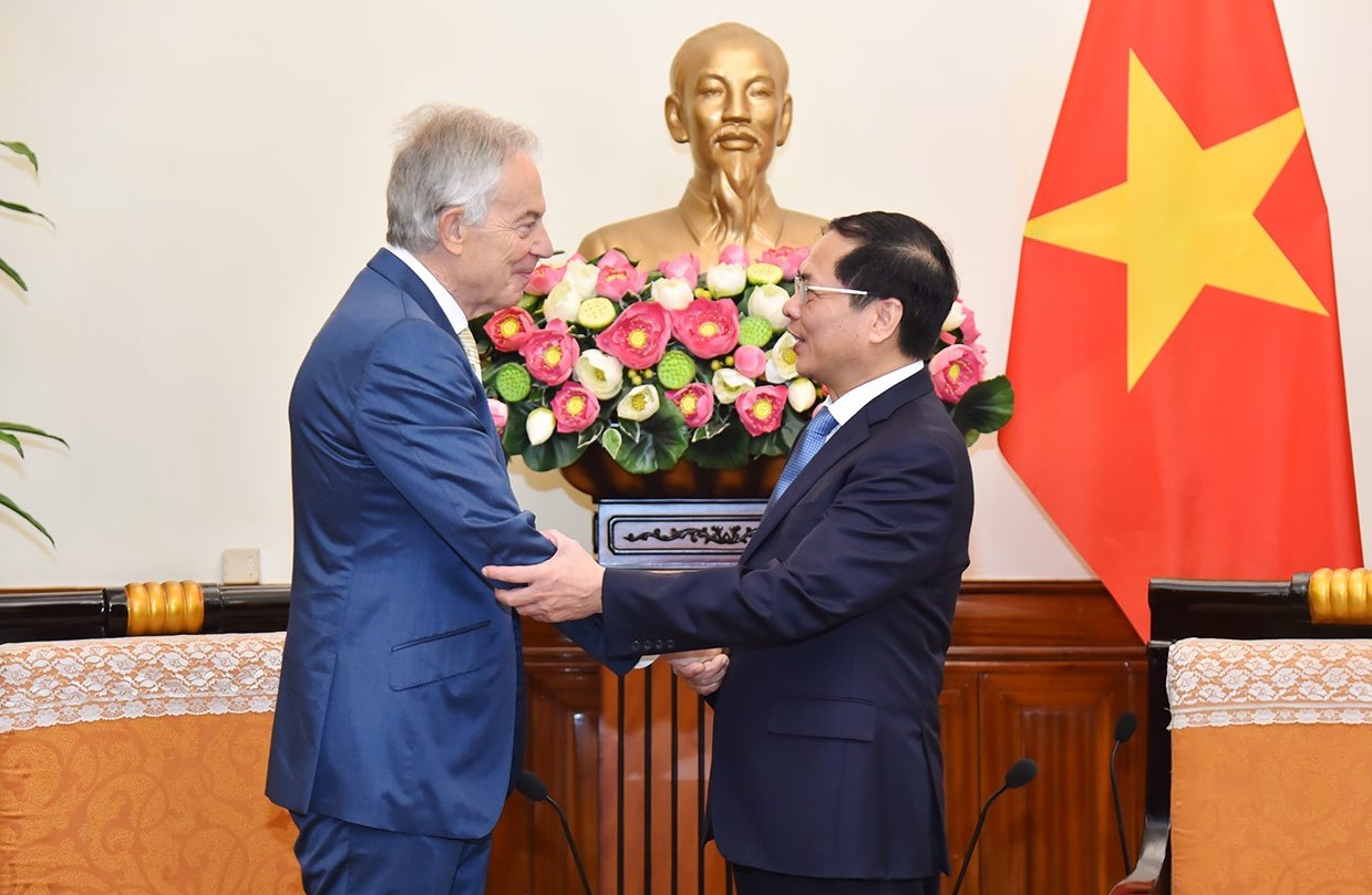 Bộ trưởng Ngoại giao Bùi Thanh Sơn tiếp Chủ tịch Viện TBI