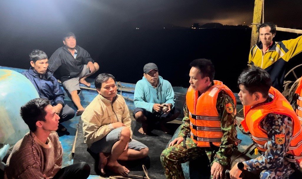 Quảng Nam triển khai hiệu quả công tác cấm đánh bắt tại các vùng biển nước bạn