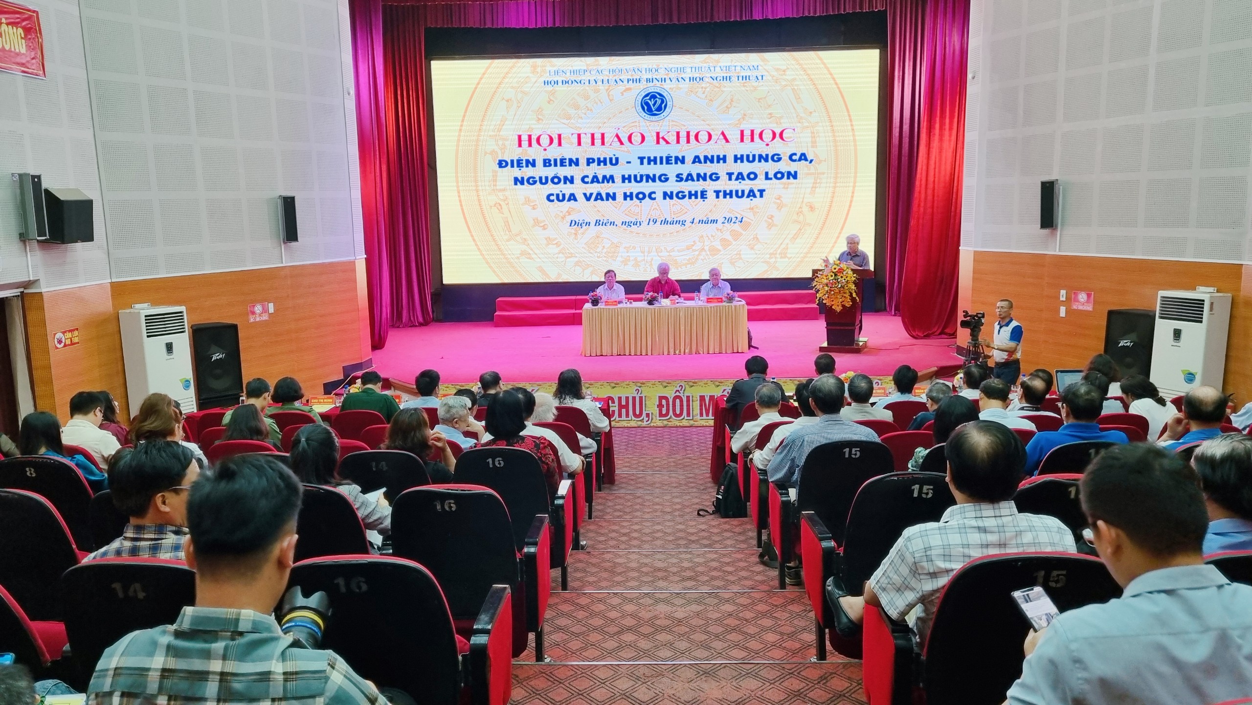 ​ “Điện Biên Phủ - thiên anh hùng ca, nguồn cảm hứng sáng tạo lớn của văn học nghệ thuật”