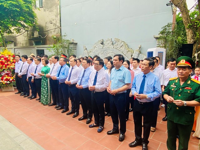 Dâng hương, khánh thành các công trình kỷ niệm 100 năm Ngày sinh đồng chí Đào Duy Tùng