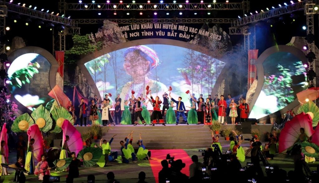 Độc đáo Lễ hội chợ Phong Lưu Khâu Vai