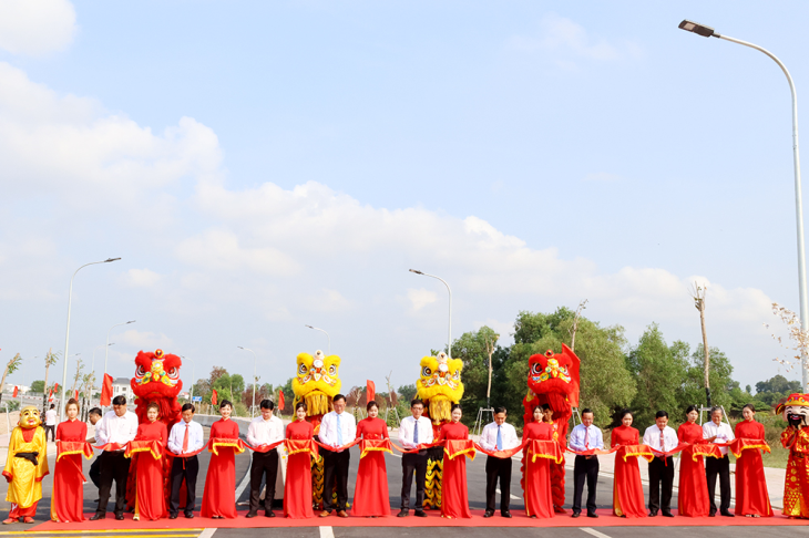 Bình Dương Khánh thành Cầu Đò mới qua sông Thị Tính