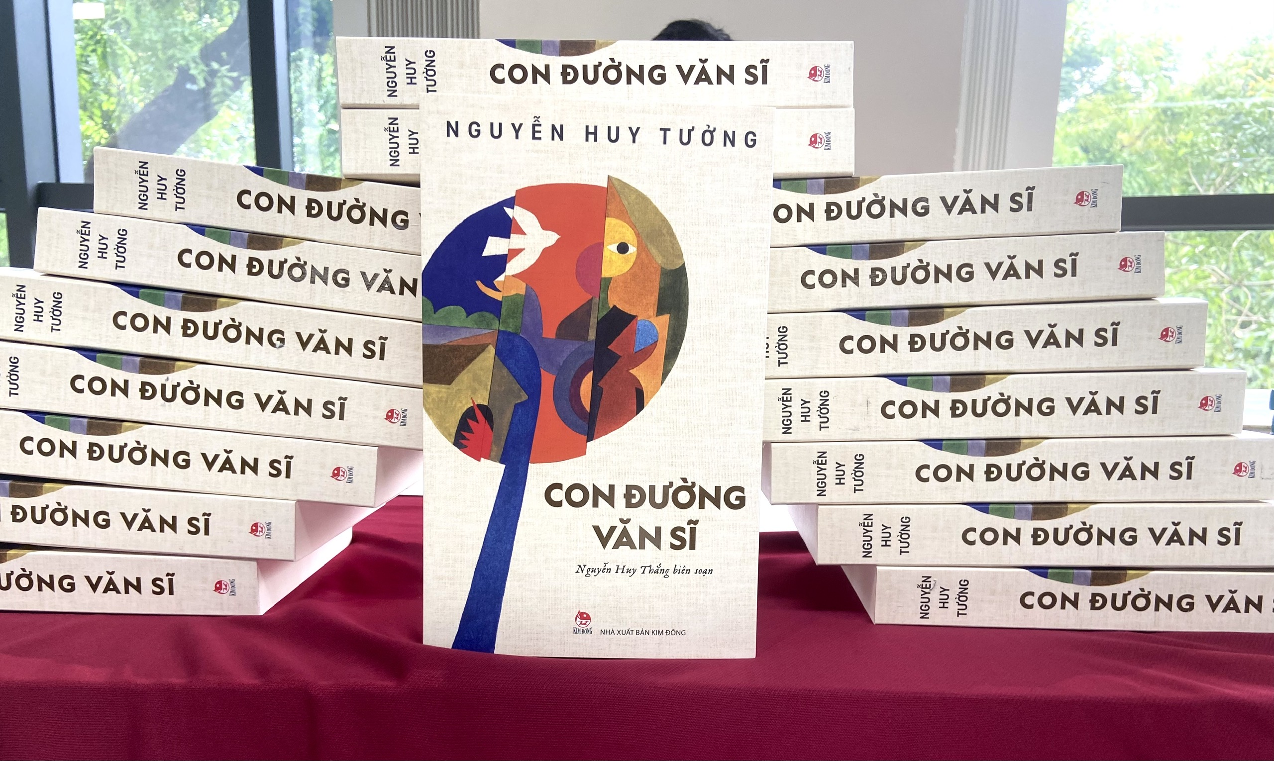“Con đường văn sĩ” - Phác họa chân thực một thế hệ nhà văn tiền chiến