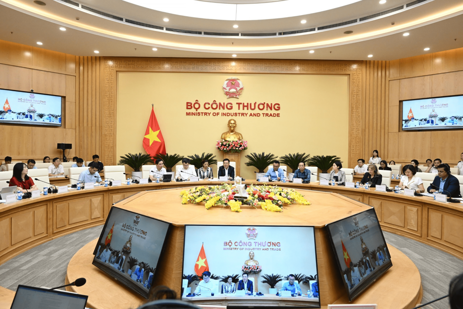 Sẽ trình Chính phủ ban hành cơ chế DPPA và cơ chế khuyến khích điện khí, điện mặt trời mái nhà