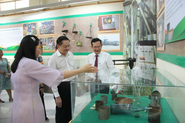 Khai mạc trưng bày chuyên đề “Đo lường trong đời sống người dân ĐBSCL”