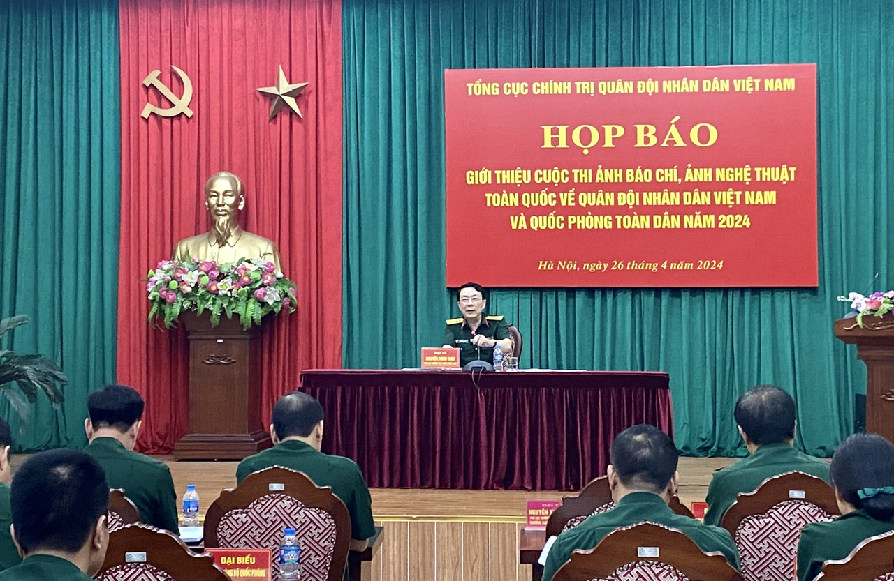 Phát động Cuộc thi ảnh báo chí, ảnh nghệ thuật toàn quốc về Quân đội