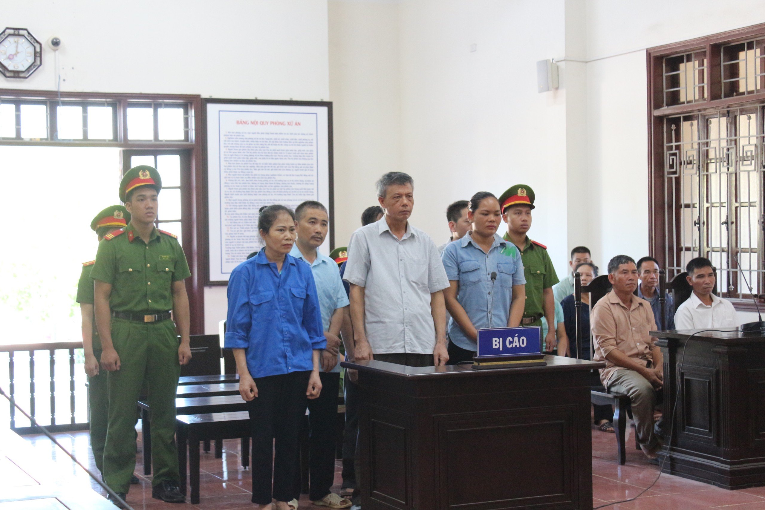 Hòa Bình Khởi tố 36 bị can phạm tội về tham nhũng, kinh tế