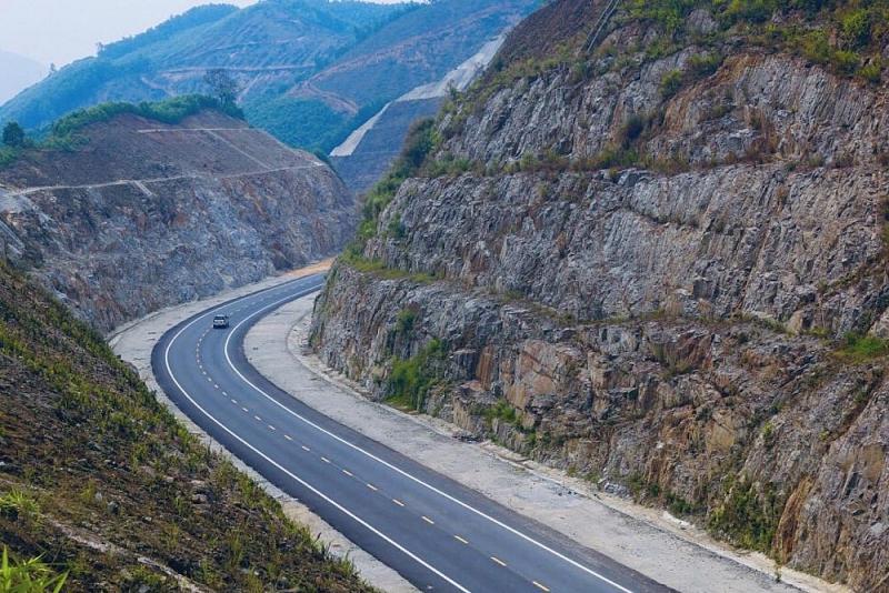 Phê duyệt chủ trương đầu tư Dự án mở rộng cao tốc Bắc - Nam phía Đông đoạn La Sơn - Hòa Liên