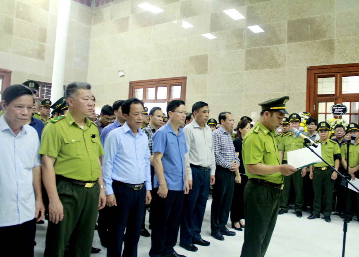 Truy điệu 2 cán bộ kiểm lâm hy sinh khi chữa cháy rừng trên núi Tây Côn Lĩnh
