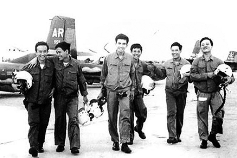 Ngày này năm xưa 28 4