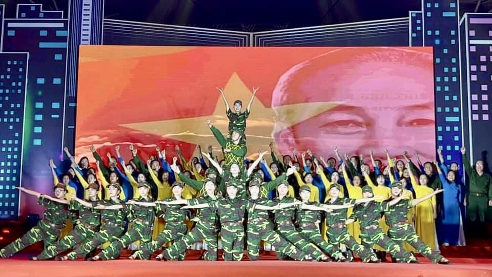 “Vang mãi khúc quân hành”